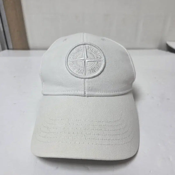 [BUNJANG] Stone Island Logo Embroidered Cap White / 스톤아일랜드 로고 자수 볼캡 화이트(L) 260722_1