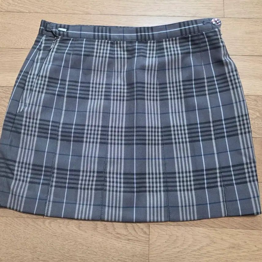 [BUNJANG] School Uniform Skirt (Spring/Autumn) - Shingil High School / 예쁜 여자교복 춘추용 교복짧치 단품(68, 신길고)