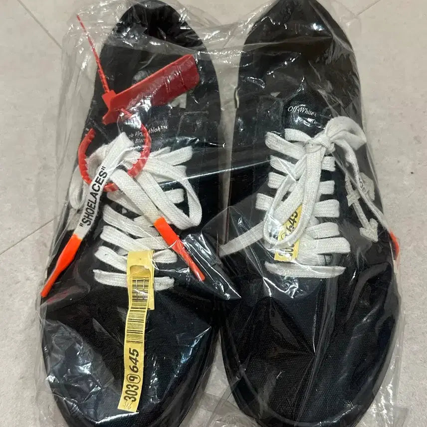 [BUNJANG] Off-White Bulk Low Sneakers / 오프화이트 벌크 로우 스니커즈 43(280)사이즈