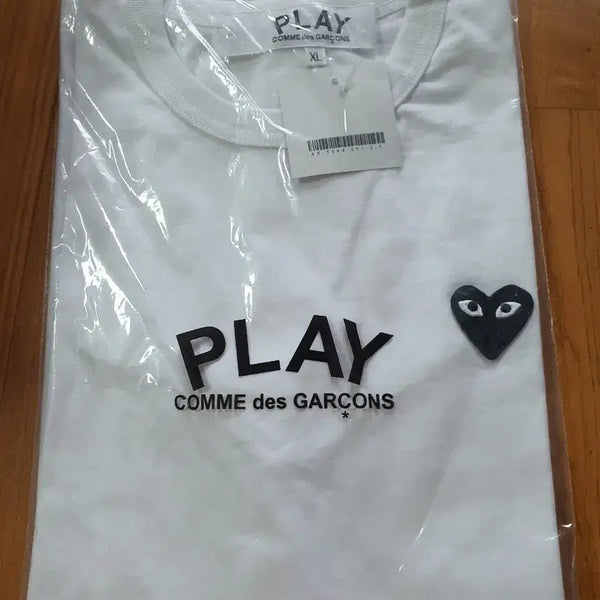 [BUNJANG] Comme des Garçons Play White T-Shirt XL / 꼼데가르송 플레이 반팔티 화이트 XL