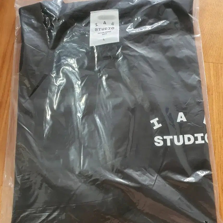 [BUNJANG] IAPP STUDIO Short Sleeve T-shirt Black L / 아이앱 스튜디오 반팔 티셔츠 블랙 L