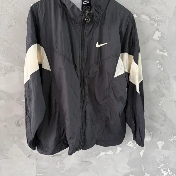 [BUNJANG] Nike Windbreaker Jacket Black/White L / 나이키 바람막이 검/흰색 L
