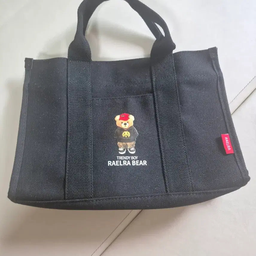 [BUNJANG] Raella Bear Canvas Crossbody Bag / 라엘라베어 캔버스 크로스백