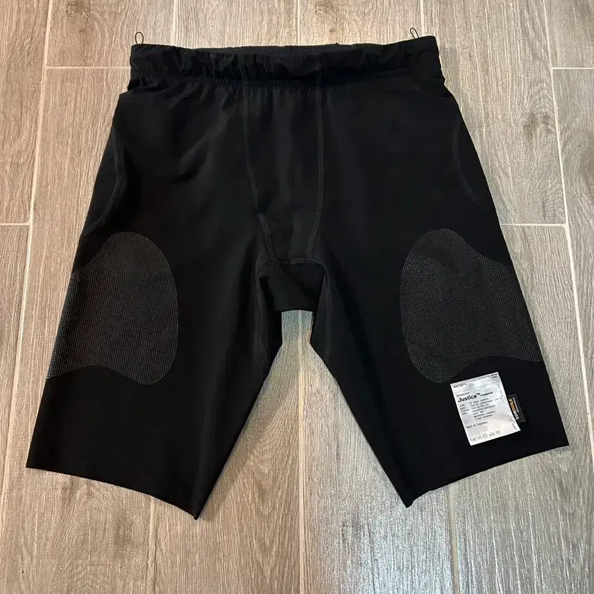 [BUNJANG] Satisfy Justice Cordura 9-Inch Half Tights Black L / 새티스파이 저스티스 코듀라 9인치 하프 타이츠 블랙 L 새상품