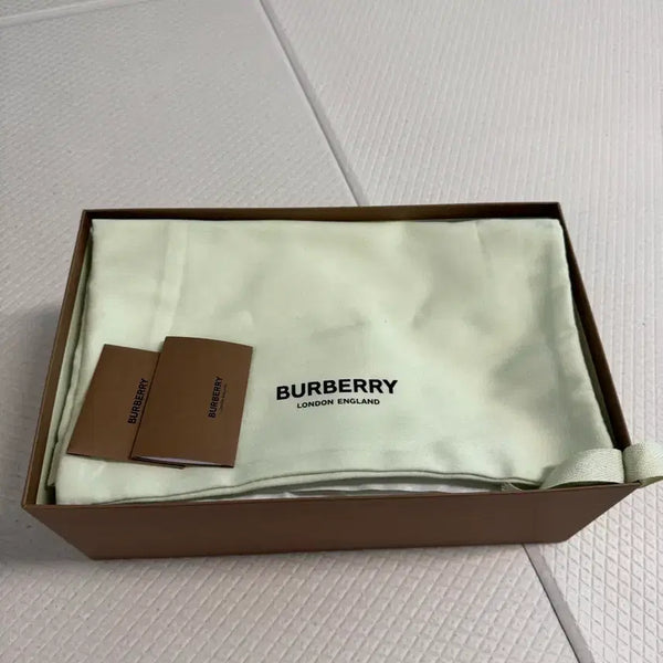 [BUNJANG] Burberry Embossed Logo Check Sneakers Archive Beige / 버버리 엠보로고 체크 스니커즈 아카이브 베이지 8050506