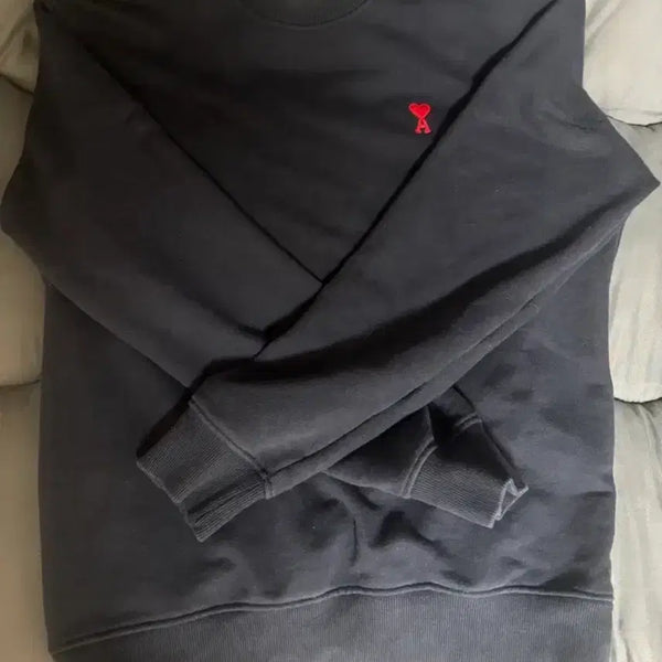 [BUNJANG] AMI Sweatshirt Navy / 아미맨투맨