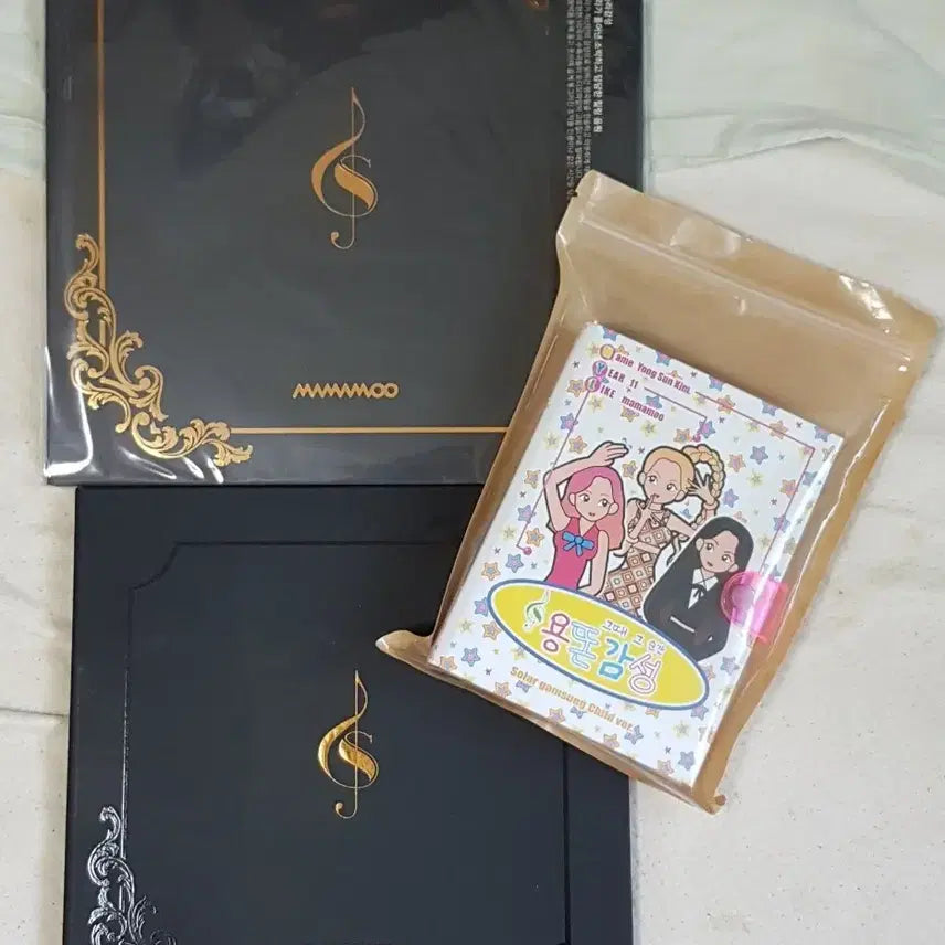 [BUNJANG] Mamamoo Solar Solar's Emotion LP + Photobook + Yongtton's Emotion / 마마무 솔라 솔라감성 LP + 포토북 + 용똔감성