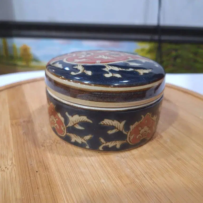 [BUNJANG] Chinese Porcelain Box with Floral Motif / 중국도자기합