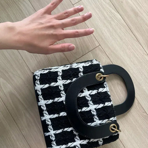 [BUNJANG] Chanel Mini Handbag Tweed Black and White Check / 샤 미니 핸드백