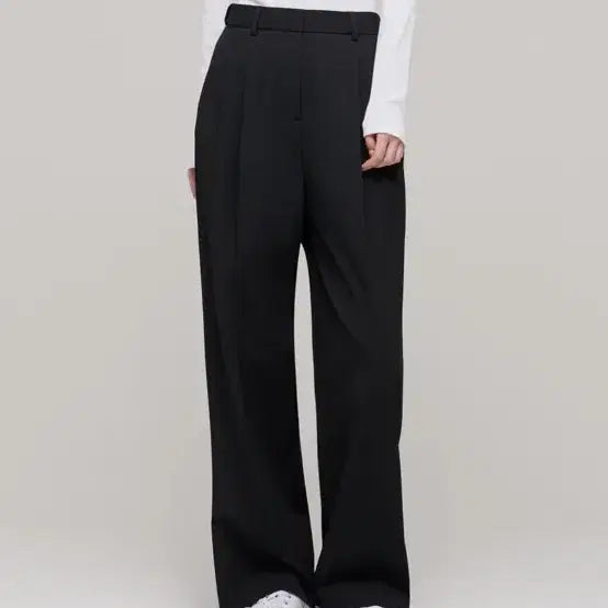 [BUNJANG] Musinsa Standard Women's High Waist Wide Hidden Banding Slacks Black / 무신사 스탠다드 우먼즈 하이 웨이스트 와이드 히든 밴딩 슬랙스 블랙