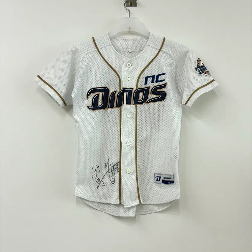 [BUNJANG] NC Dinos Na Sung-bum Signed Home Baseball Jersey (Size S) / NC다이노스 나성범 마킹 선수 싸인 홈 유니폼