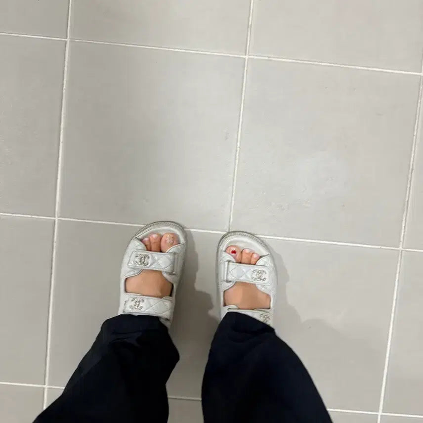 [BUNJANG] Chanel Velcro Sandals / 샤넬벨크로샌들