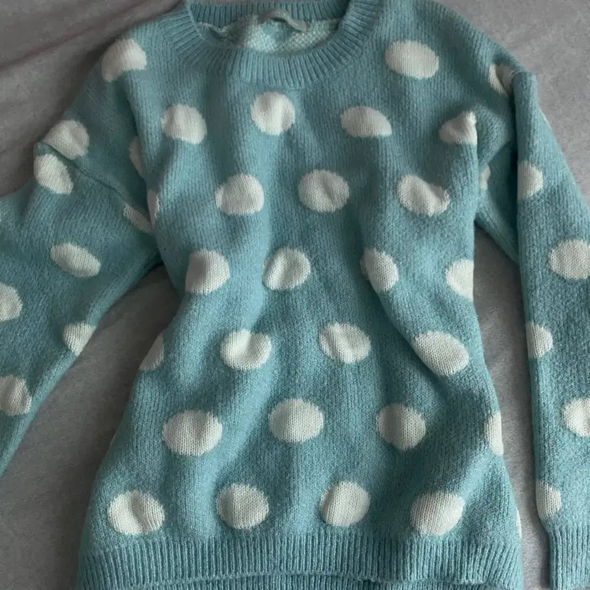 [BUNJANG] Love N Show Polka Dot Knit Sweater / love n show 땡땡이 니트