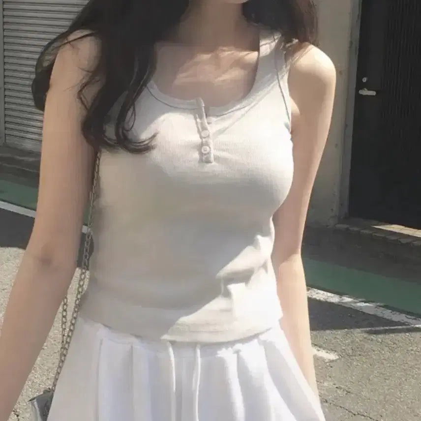 [BUNJANG] Maybe Baby Nini Cloud Emotion Young & Rich Crop Top / 뮤트크레메 나시 나이니 클라우드이모션 영앤리치 제니오 메이비베이비