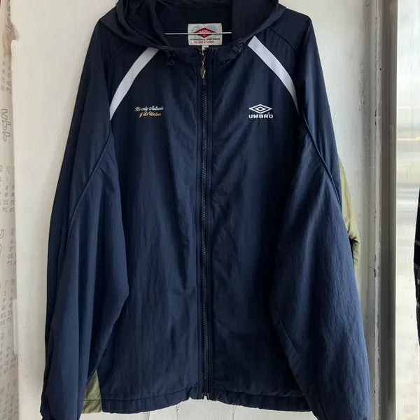 [BUNJANG] Umbro Windbreaker Navy/Khaki / 엄브로 바람막이 네이비/카키