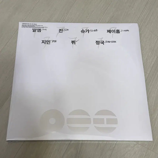 [BUNJANG] BTS ARIRANG Deluxe Vinyl (Sealed, B&W) / (미개봉, B&W) 방탄소년단 BTS ARIRANG 디럭스 바이닐