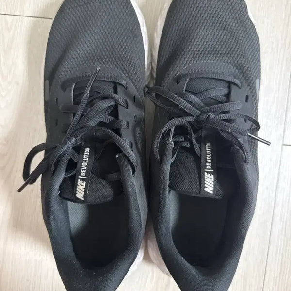 [BUNJANG] Nike Revolution 5 Men's Running Shoes (265mm) / 나이키 레볼루션 5 265