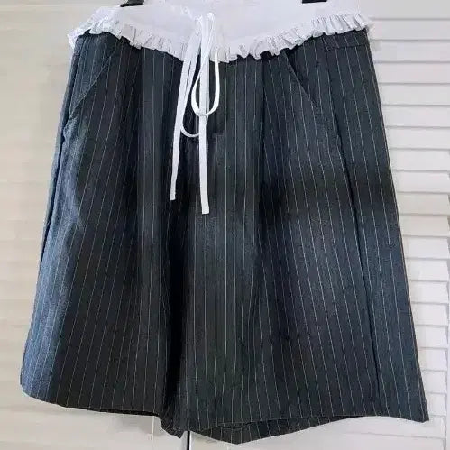 [BUNJANG] Striped Pintuck Shorts / (새상품)스트라이프 핀턱 반바지