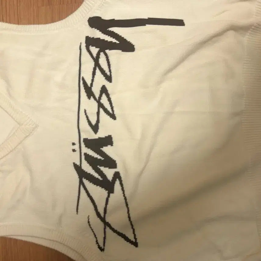 [BUNJANG] Stussy Sweater Vest Natural / 스투시 스웨터 베스트 내츄럴