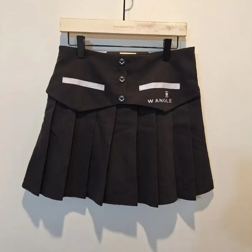 [BUNJANG] WAAC Women's Golf Wear Pleated Skirt / 와이드앵글 여성 골프웨어 스커트
