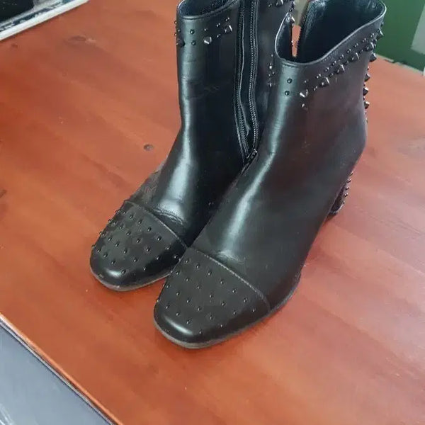 [BUNJANG] JILLSTUART Studded Ankle Boots Black / 질스튜어트 앵클부츠 225