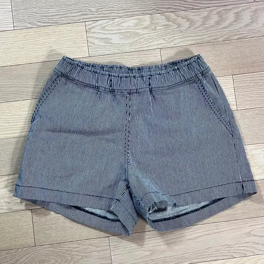 [BUNJANG] Striped Cropped Shorts / 오네갸루 긱시크 스트라이프 숏팬츠