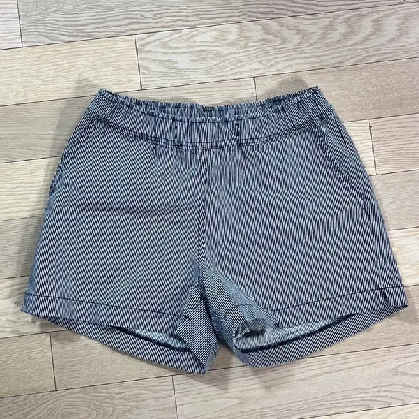 [BUNJANG] Striped Cropped Shorts / 오네갸루 긱시크 스트라이프 숏팬츠