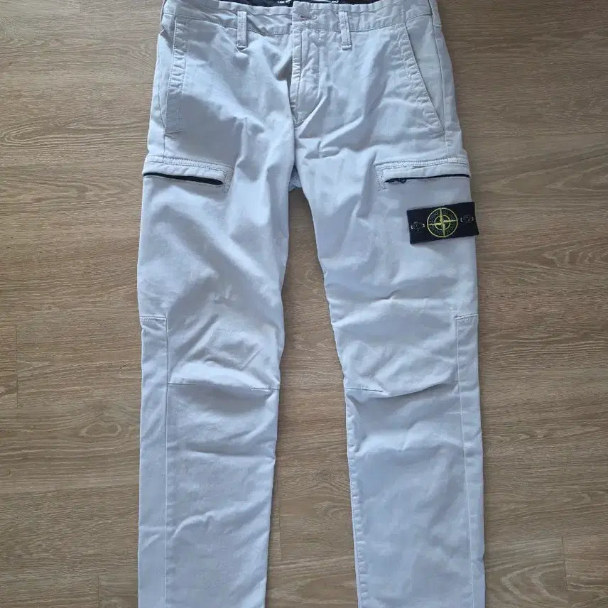 [BUNJANG] Stone Island Cargo Pants Light Beige / 스톤아일랜드 카고 바지 라이트 베이지
