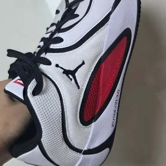[BUNJANG] Tatum 4 White Sneakers / 테이텀4 275