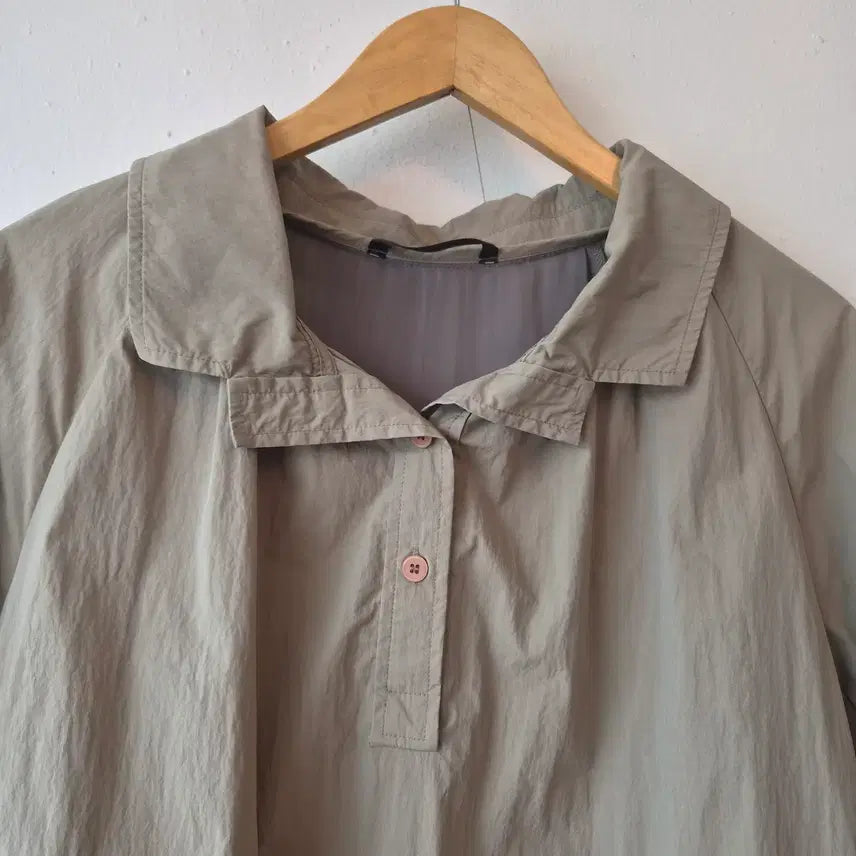 [BUNJANG] Gcut Women's 7-Part Pleated Blouse / 지컷 Gcut 여성 7부플리츠 바스락블라우스 FREE