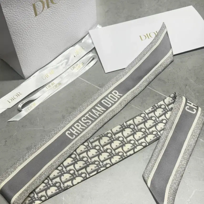 [BUNJANG] Dior Oblique Mitzah Scarf Full Set / [정품]디올 오블리크 미차 스카프(풀구성)