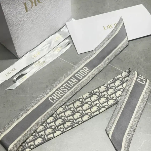 [BUNJANG] Dior Oblique Mitzah Scarf Full Set / [정품]디올 오블리크 미차 스카프(풀구성)