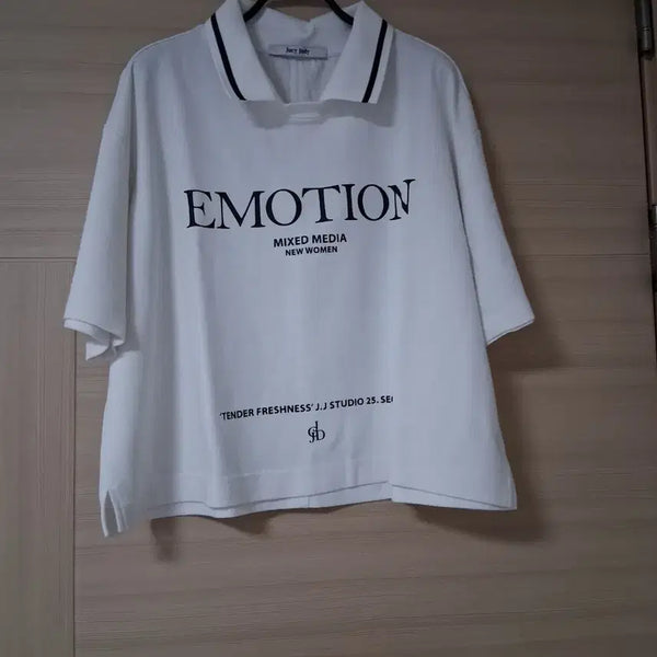 [BUNJANG] Juicy Judy Short Sleeve Collar T-Shirt White / 주시주디 반팔 카라티 흰색