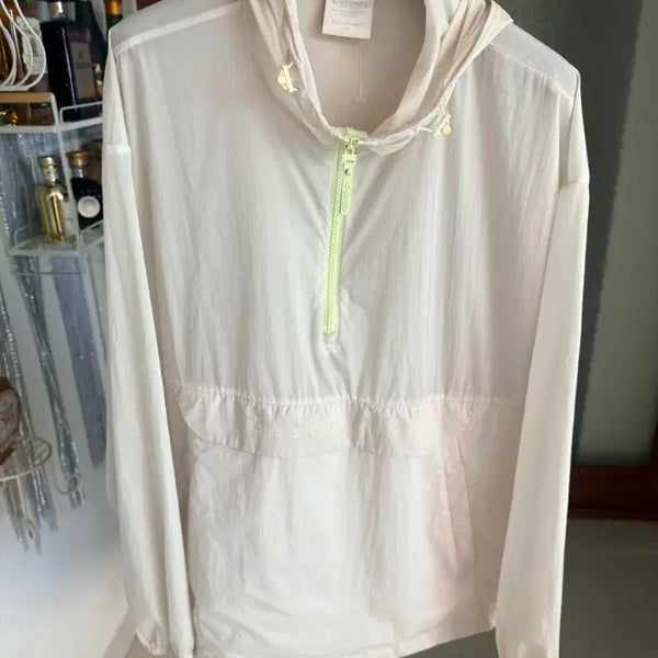 [BUNJANG] Discovery Expedition Hooded Windbreaker Ivory Size 100 / 디스커버리 후드 바람막이 아이보리 사이즈100