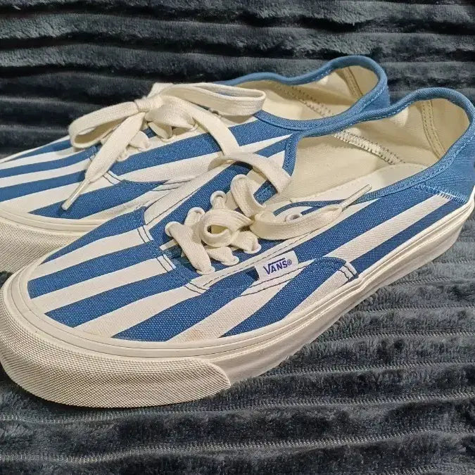 [BUNJANG] Vans Authentic Stripe Blue Sneakers / [새제품] 270 반스 어센틱 스트라이프 블루 스니커즈 여름 신발 뮬 운동화