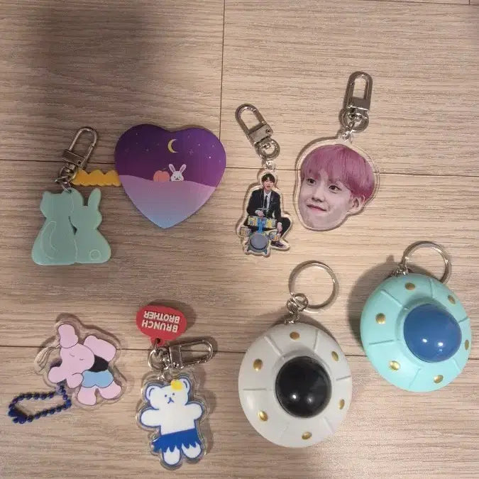 [BUNJANG] Character Keychain Set (8 Types) / 캐릭터 키링 8종