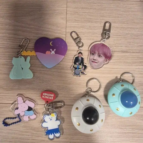 [BUNJANG] Character Keychain Set (8 Types) / 캐릭터 키링 8종