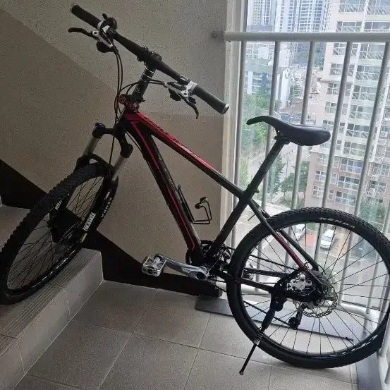 [BUNJANG] Cello Boulder 27.5" MTB Bicycle - Black/Red / 첼로 볼더 MTB 자전거  27.5 블랙 레드