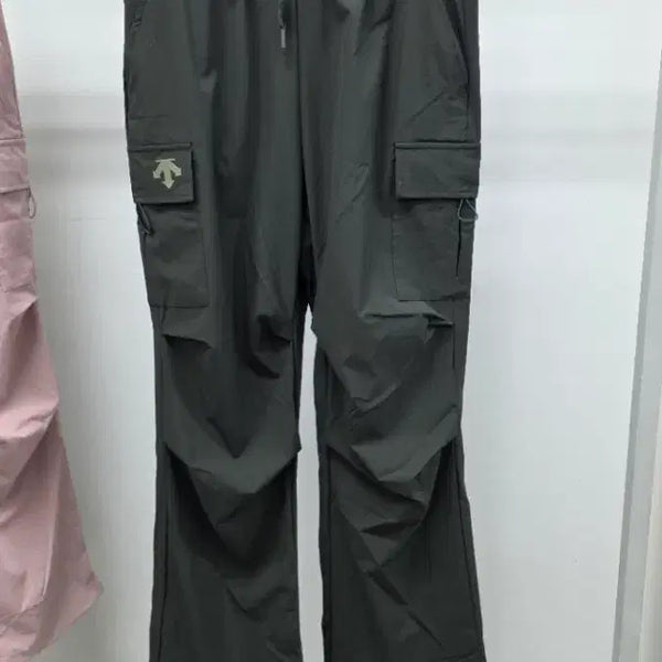 [BUNJANG] Descente Cooling Cargo Wide Pants Unisex / (@땡처리)데상트 냉감 카고 와이드 팬츠(남녀공용)