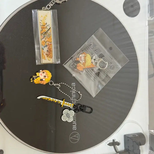 [BUNJANG] Demon Slayer Zenitsu Keychain Set / 귀멸의 칼날 젠이츠 키링 세트