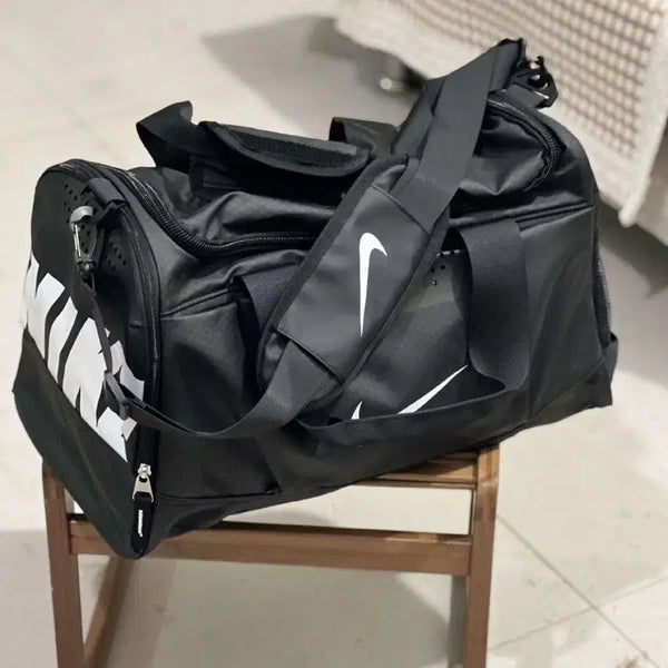 [BUNJANG] Nike Sport Duffle Bag (Small/Large) - Black, New / 나이키 더플백 블랙 새제품