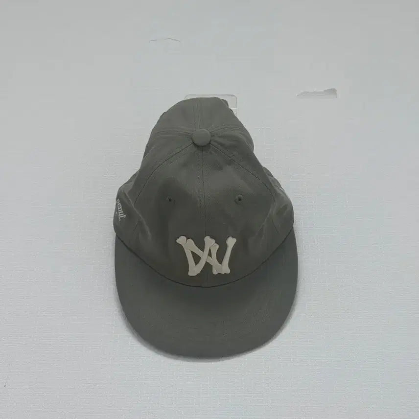 [BUNJANG] AOIRO 6-Panel Ball Cap Olive New / 아오이로 6 패널 볼캡 올리브 새제품