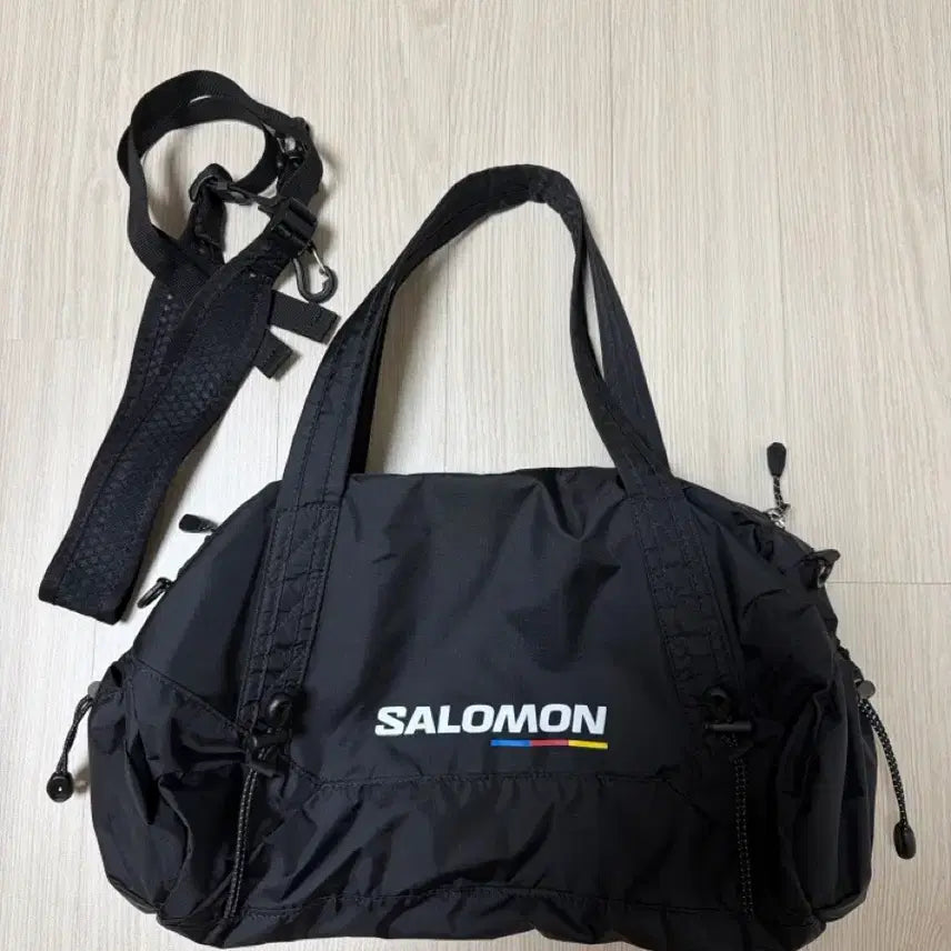 [BUNJANG] Salomon Pouch Tote Bag M / 살로몬 포쉬 토트백 M