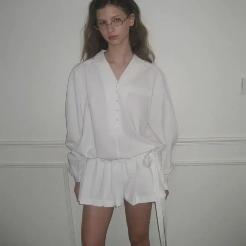 [BUNJANG] Overdue Flare Tailored Pleats Jumpsuit - White / 새상품 오버듀플레어 TAILORED PLEATS JUMPSUIT_WHITE