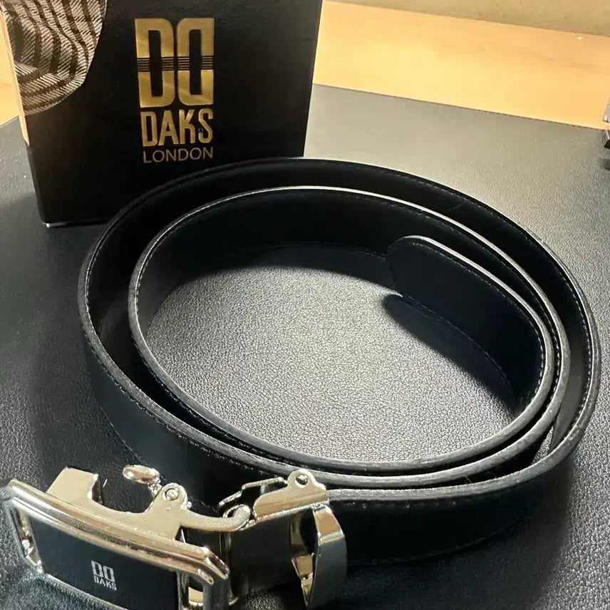 [BUNJANG] Daks and Fahrenheit Leather Belts / 닥스, 파렌하이트 벨트 판매합니다.