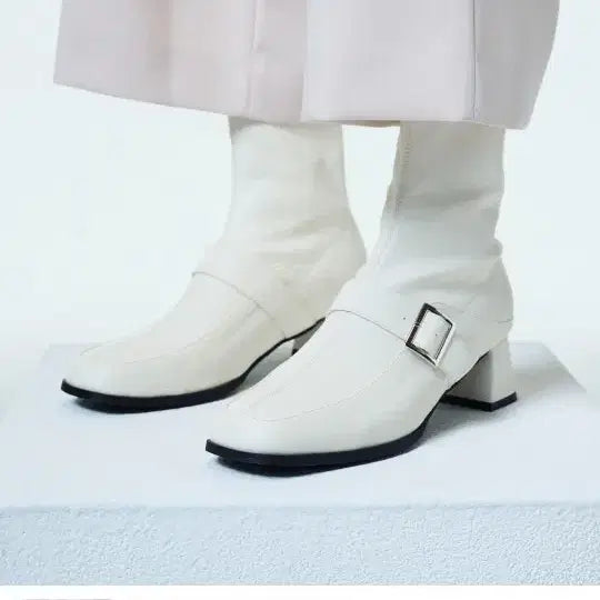 [BUNJANG] Salt & Chocolate Ankle Boots White 235 / 미사용 풀박스) 솔트앤초콜릿 앵클 부츠 화이트 235