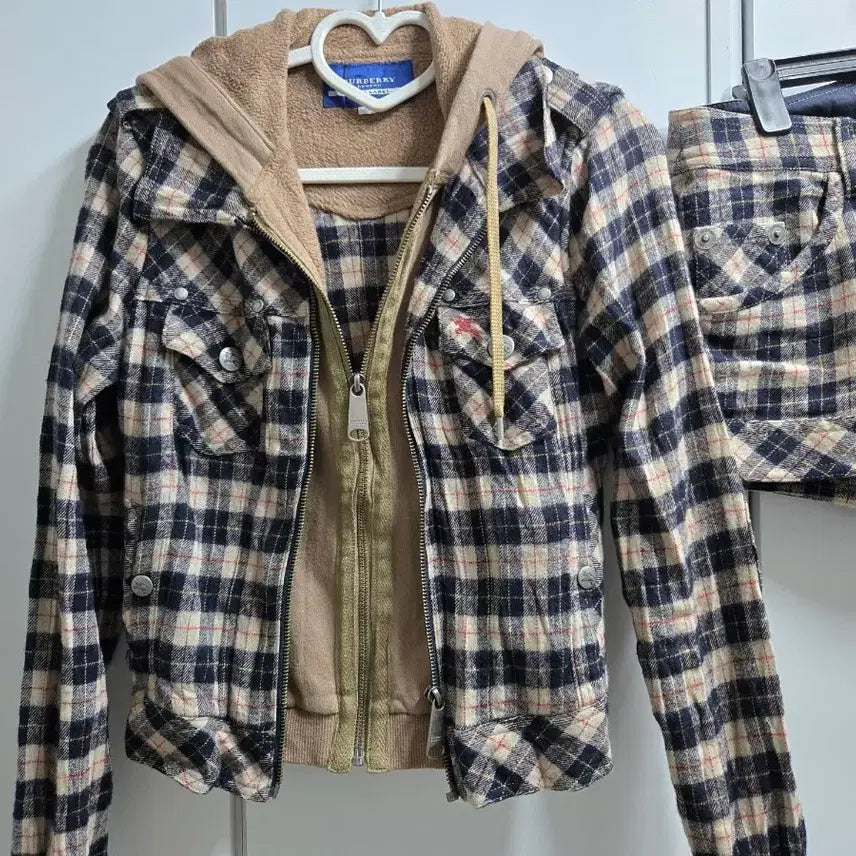 [BUNJANG] Burberry Blue Label Check Hooded Zip-Up Jacket & Shorts Set / 버버리 체크 후드 집업 자켓 + 반바지 세트 정품 블루라벨