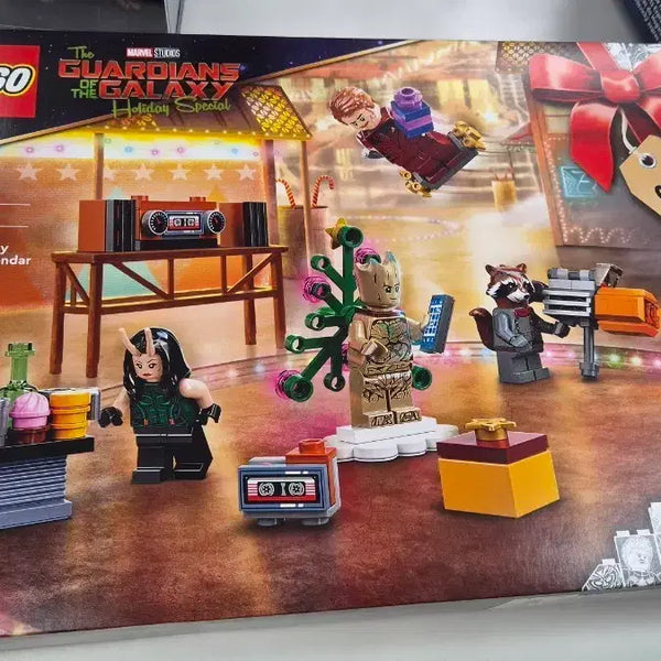 [BUNJANG] LEGO Guardians of the Galaxy Holiday Special Advent Calendar 76231 / 레고 76231 가디언즈 오브 갤럭시 홀리데이 스페셜 어드벤트 캘린더 76231