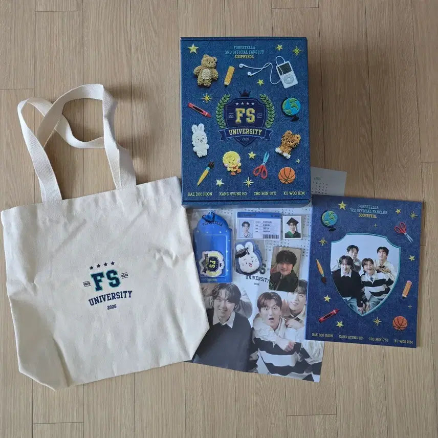 [BUNJANG] Forestella 3rd Fanclub Kit 'FS University' Sealed Bundle Set (Includes Exclusive Full Group Clear Photocard) / (미개봉) 포레스텔라 숲별 3기 팬클럽 키트 양도 (+단체 투명포카 비공)