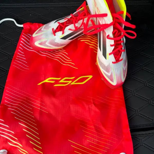 [BUNJANG] Adidas Soccer Cleats Set with Red Bag / 아디다스 축구화 + 빨간색 가방